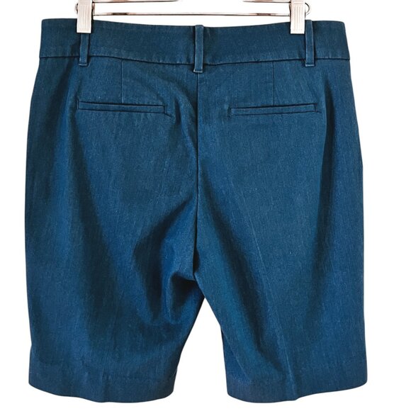 Ann Taylor Bermuda Shorts Size 4 Curvy Chambray Blue Flat Front medium weight - Picture 2 of 11